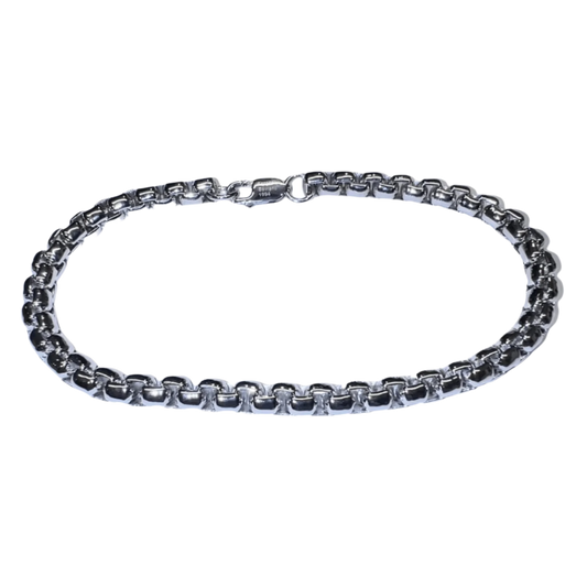 Sovrano Link Sterling Silver Bracelet by Kaspar Sovrano in timeless design, showcasing high-quality craftsmanship, priced at $599